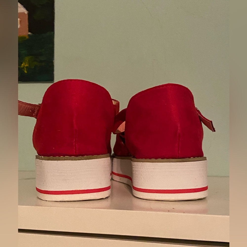 Sandals - Picture 2 of 15